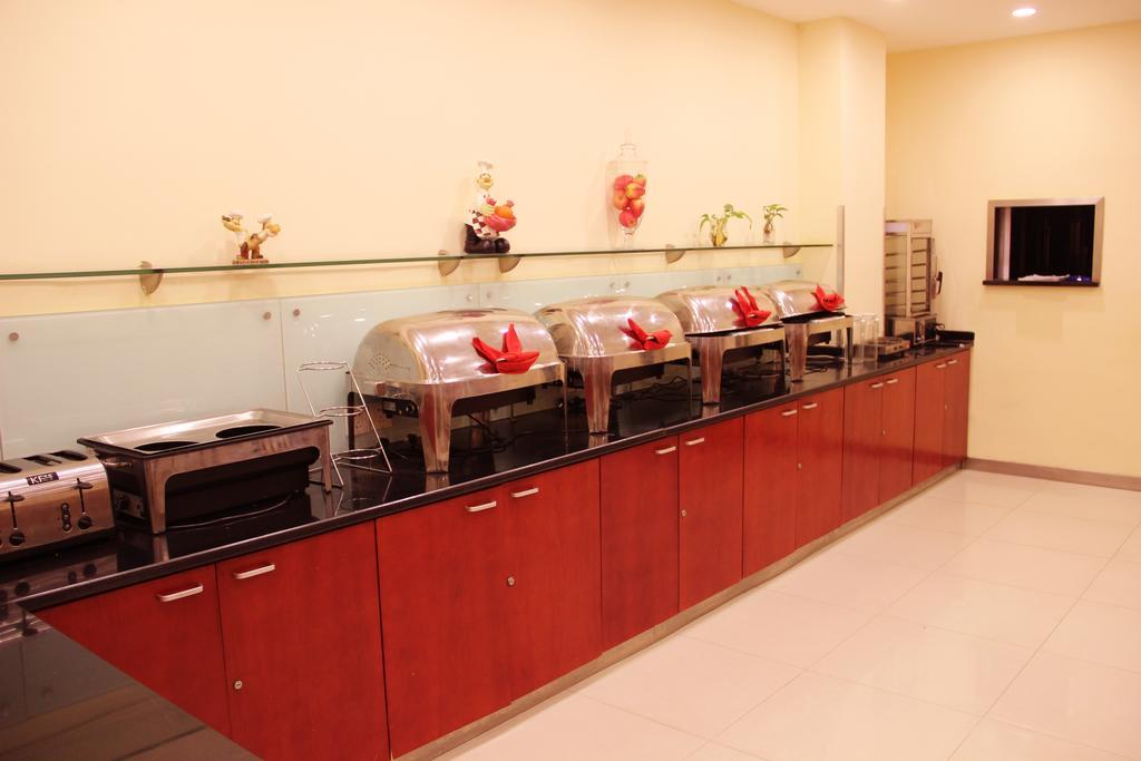 7Days Inn Shanghai Caobao Road Metro Station Екстериор снимка
